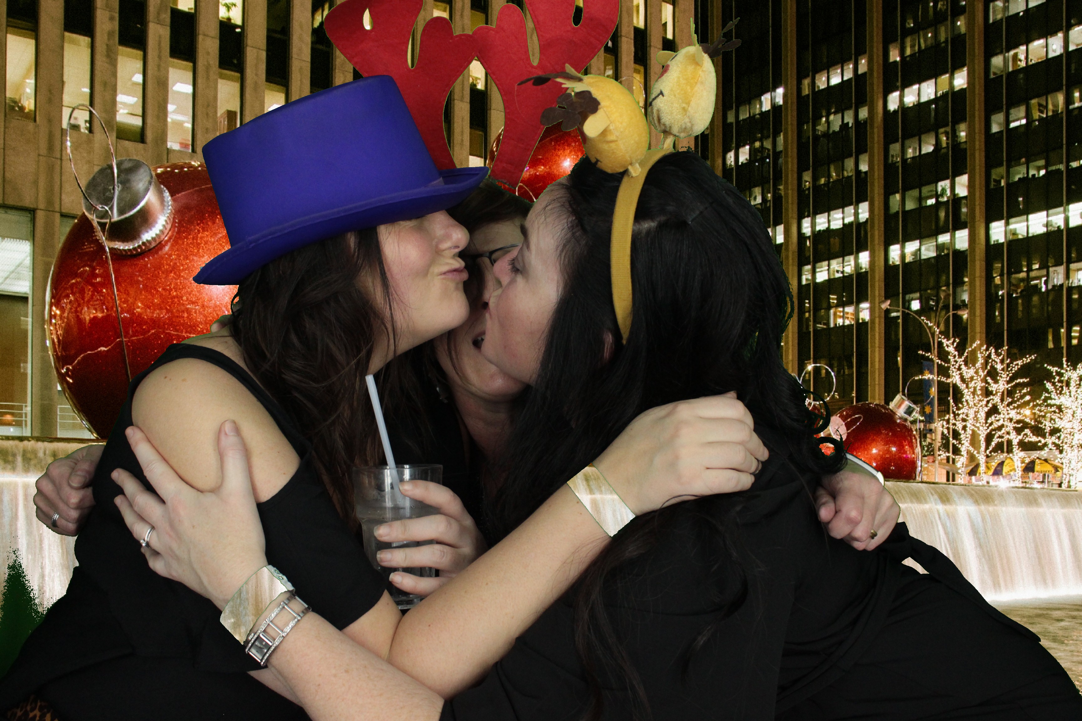 One Line Christmas Party | View more photos from the event at gallery.myphotoboothexperience.co.uk/u/MyPhotoBoothExperienceLtd/One-Line-Christmas-Party